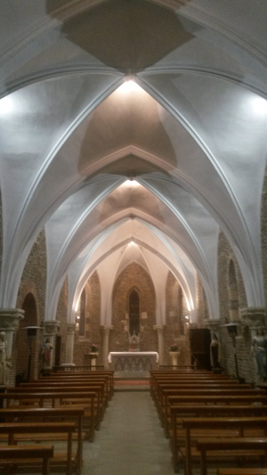 Intérieur église.jpg