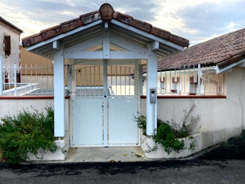 Ecole Vielle.jpg