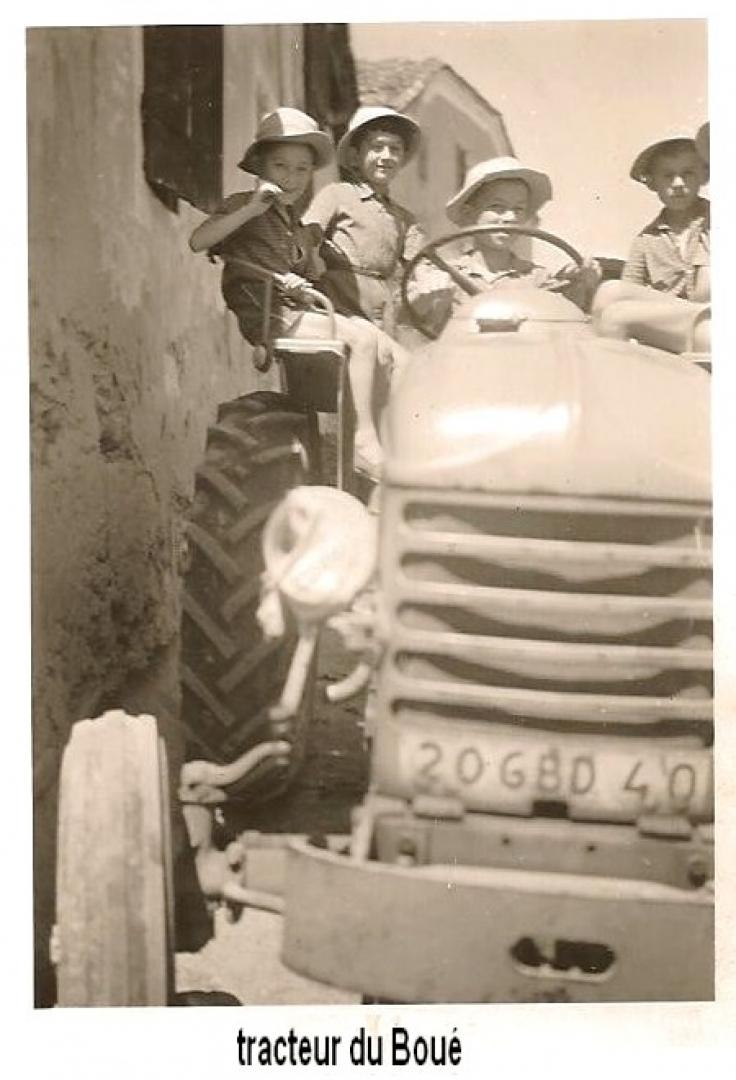 tracteur du boué.jpg